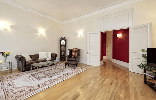 Historic Whitehall Flat in SW1 by Underthedoormat - Foto 4