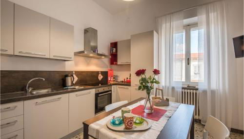 Beautiful Apartment In Monte San Savino - Foto 5