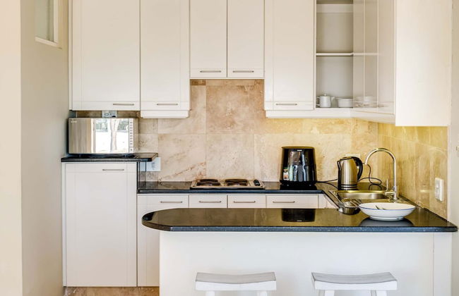 Classic Charm Meets Modern Comfort at Atlantic Pearl - Foto 27