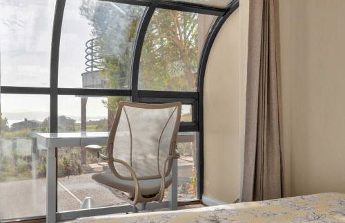 Expansive Ocean-View Retreat with Home Theatre & Spa - Foto 58