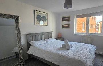 Perfect for WMC, principality stadium and Utilita Arena - Foto 1