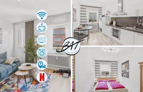 BAT Home Solutions Saarburg Altstadt - alles was ein Hotel nicht bietet - 3 Apartments 45 bis 75 qm für bis zu 12 Personen - direkt unter der Burg - 2 Min zur Altstadt - Weinbergblick, Heimkino und E-Ladesäulen - Foto 4