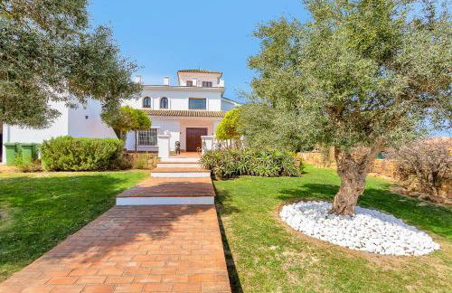 YOLO Spaces - Sotogrande White House Villa - Foto 27