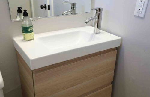 Stylish Modern Apartment in Cameron Village - Foto 29