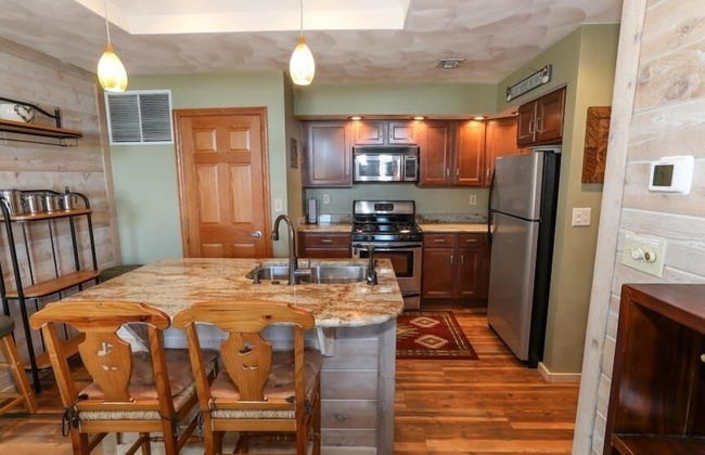 Seven Springs Sunridge 3 Bedrooms Premium Condo, Private Hot Tub! by RedAwning - Foto 8