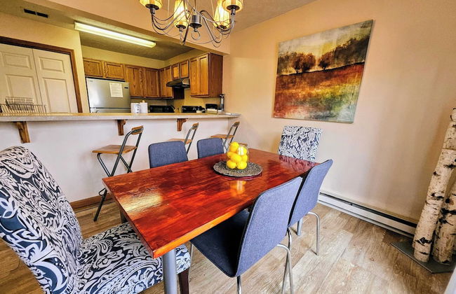 Summit Serenity by Avantstay Central Location w/ Mountain Views & Deck - Foto 10