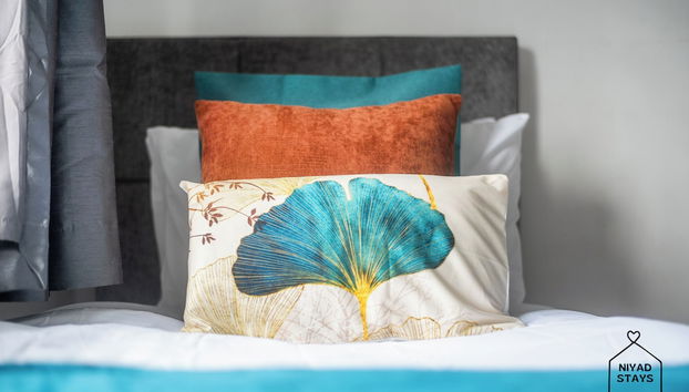 Hale Lodge, Beautiful 3 BR Home With Free Parking - Foto 2, Habitación