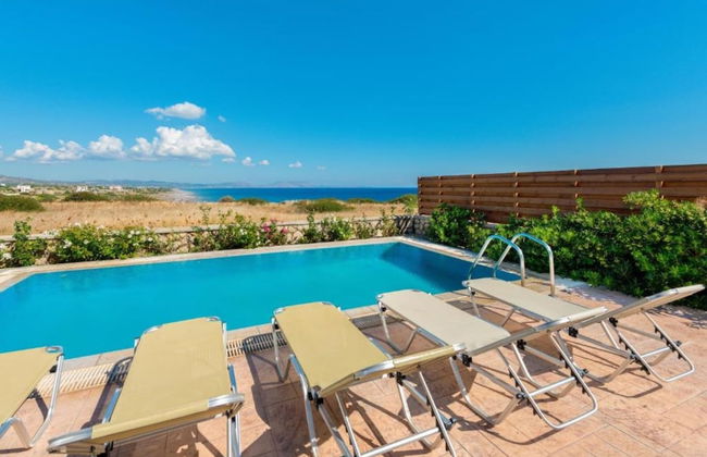 Olga Luxury Beach Front Villas - Foto 6