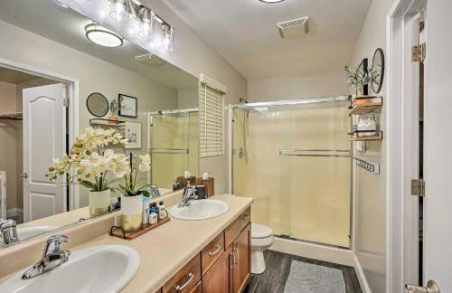 Family-Friendly Home, 6 Mi to Riverwalk Plaza - Foto 14