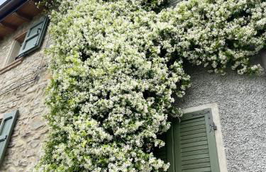 Alloggio con camino nel borgo del castello - Foto 2