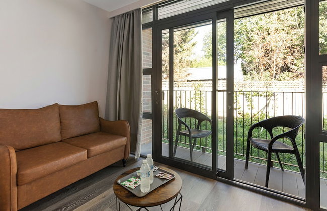 Westciti Caroco Aparthotel - Photo 4
