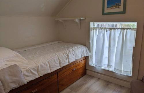 Surfmen's Cottage - Historic Coast Guard property - Photo 12