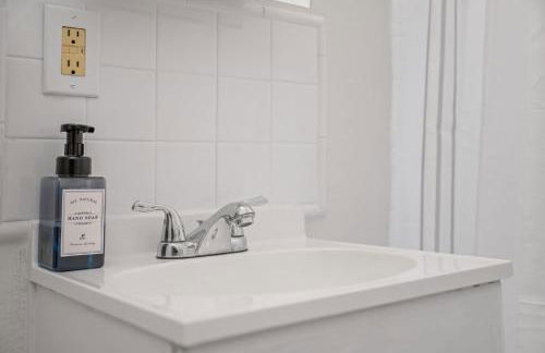 The Flats on Florida St - Super Comfy 2-Bedroom Apartments - Foto 40