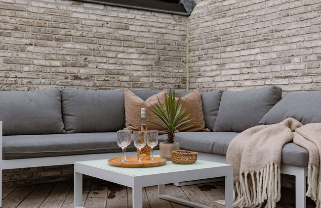 Spacious Top-flour Apartment With Private Parking - Foto 8