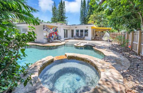 Modern Tropical Pool House North Miami Hot Tub - Foto 11