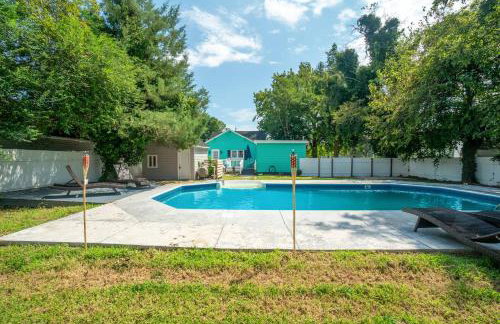 5B Well-Equipped Bungalow & Pool - Photo 13