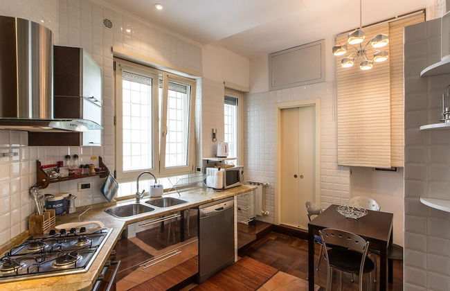 Rental In Rome Ponte Milvio Apartment - Photo 12