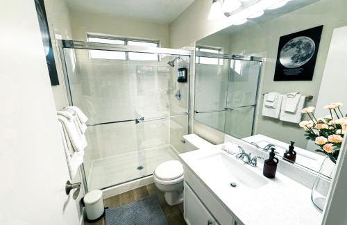 8 Mins From The Strip & 5 From Airport with Pool - Foto 19