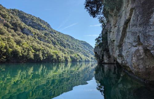 Maison paisible au bord du lac d'Esparron - Foto 8