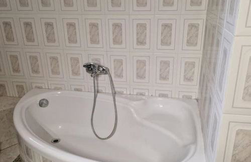 Portside Eretria - Photo 2