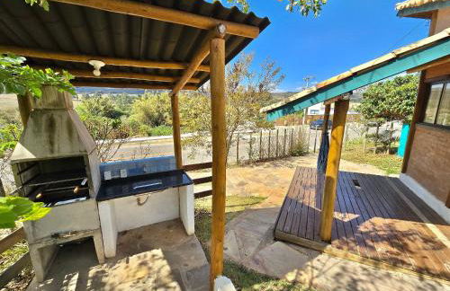 Chalezinho Mata Virgem - perto do centro e cachoeiras, cozinha completa e churrasqueira - Foto 14