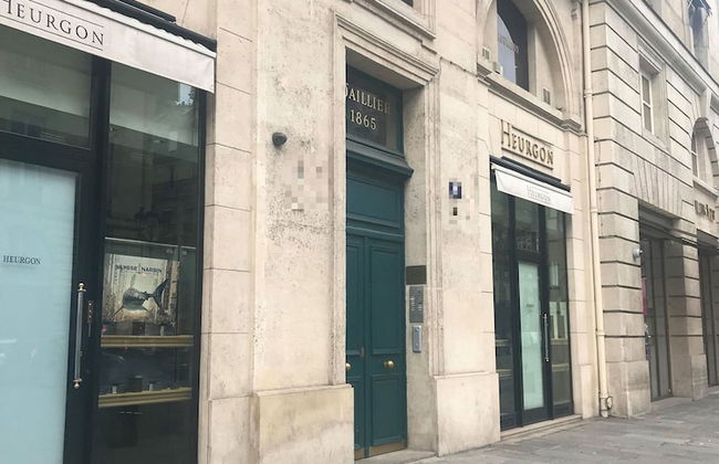 Luxury 2 Bedroom Duplex - Beautiful Monument View - Photo 2