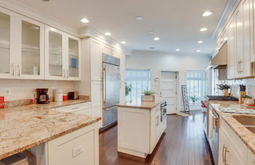 Rooftop Patio with View Baltimore Retreat - Photo 10