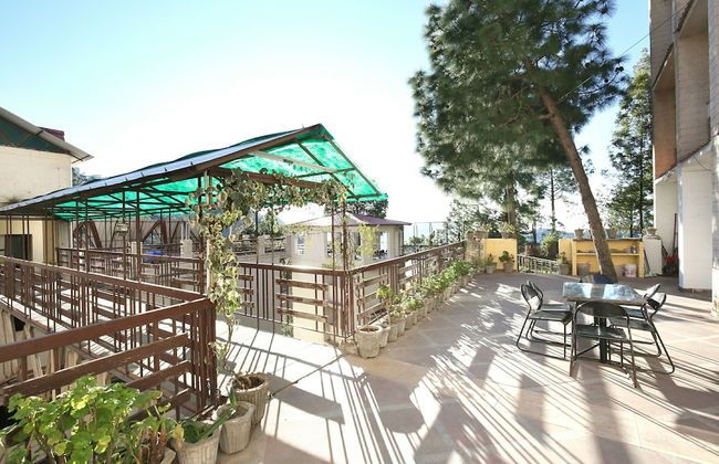 OYO 10985 Home Spacious 1BHK Barog - Foto 1