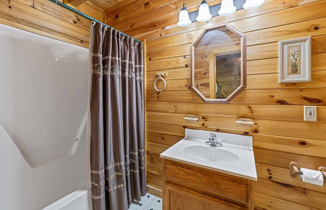 Rustic 3br Cabin Near Lake w/ Hot Tub! - Foto 20