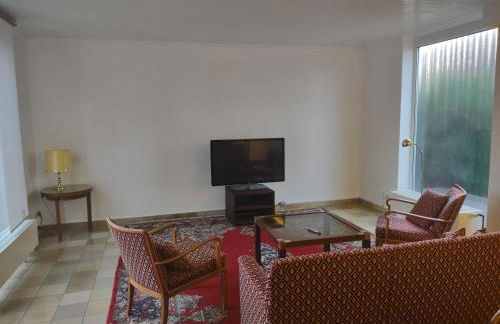 Ruhiges Haus mit privatem Garten - Foto 4