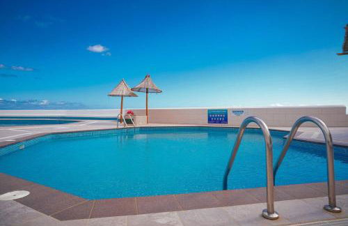 Sunset By The Sea - Modern Apartment with Ocean Views - Foto 17