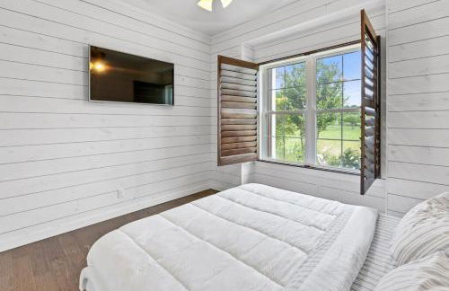 120 Acre Estate WaterTubing, Livestock,Event Space - Foto 32