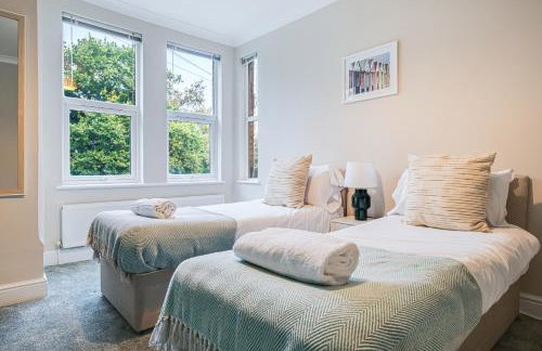 Modern and Comfortable 3 bed - Foto 10