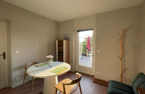 Les Hauts de Locmiquel apartment with private heated pool - Photo 13