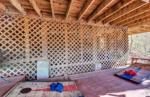 Hot Tub, Fire Pit and Lake Access! Almond Cabin - Foto 24