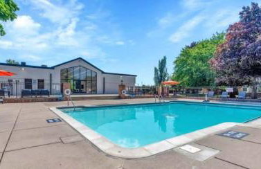 Relax & Unwind in Rochester Cozy Vacation Spot - Foto 14