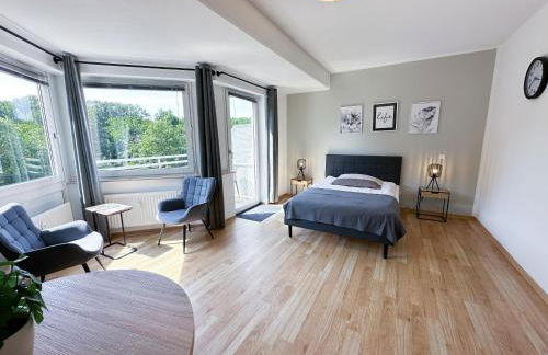 Stadtwald Langzeit-Apartment - Küche - Waschmaschine - S-Bahn direkt - Foto 9