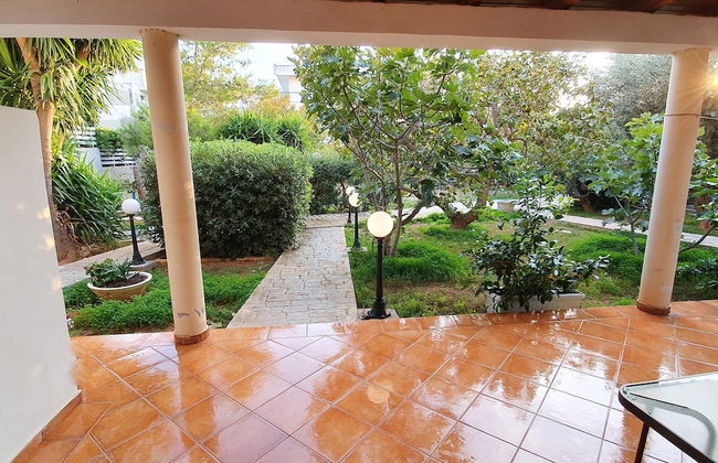 K1-George Apt. by the Sea and Airport - Photo 14