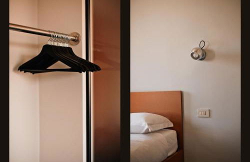 Just Urban Stays - Bilocale Retrò e di Design -10 min Duomo in tram - Foto 15