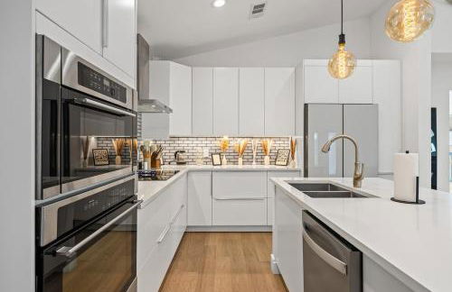 The Iron Cactus 10 acres villa near Austin w Sauna and Pool table - Foto 10