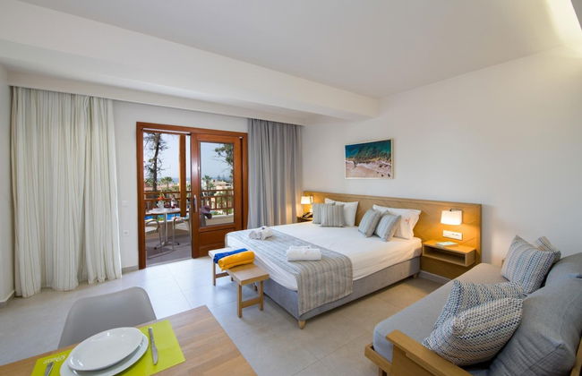 Omega Platanias - Foto 18