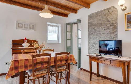 Cozy Hideaway Above Lake Como - Photo 24