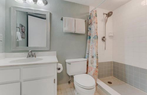 Fabulous ocean and beach views with top complex amenities - Photo 28