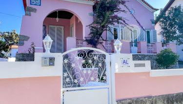 Chalet do Eléctrico 92' - Foto 2, Internal: Not applicable to any particular room