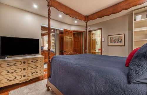 Townhouse Art Gallery in Mammoth's Best Location - Photo 27