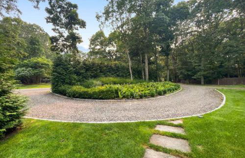 Contemporary 3BR Retreat in East Hampton - Foto 29