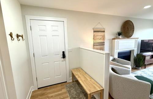 The Canopy 4BR Forest Escape Spa, Sip, and Unwind - Foto 31