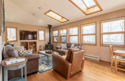 Mountaintop Lookout with Hot Tub under the Stars - Foto 6