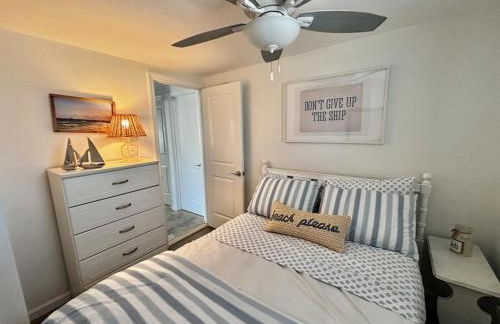 Welcome To The Sea Hunt An Updated, New-To-Market Coastal Gem - Foto 5