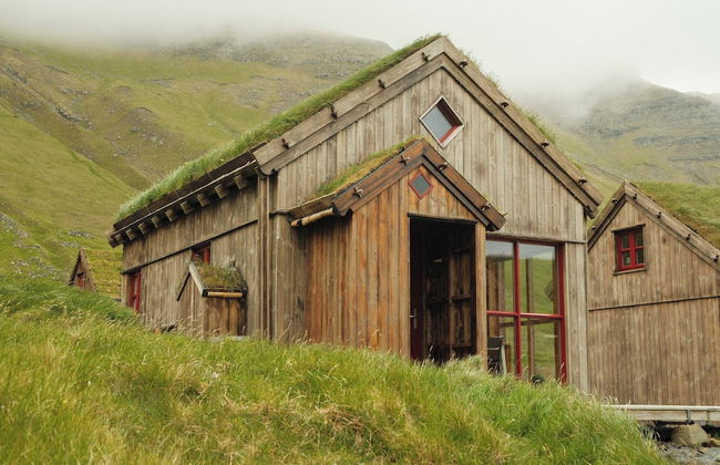 Múlafossur Cottages near Waterfall - Photo 32
